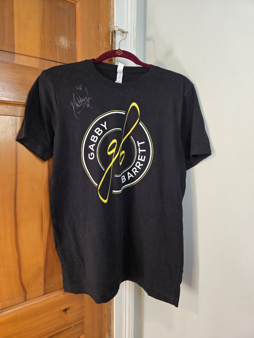 Gabby Barrett Autographed Black Graphic Tee Black & Yellow Sz M